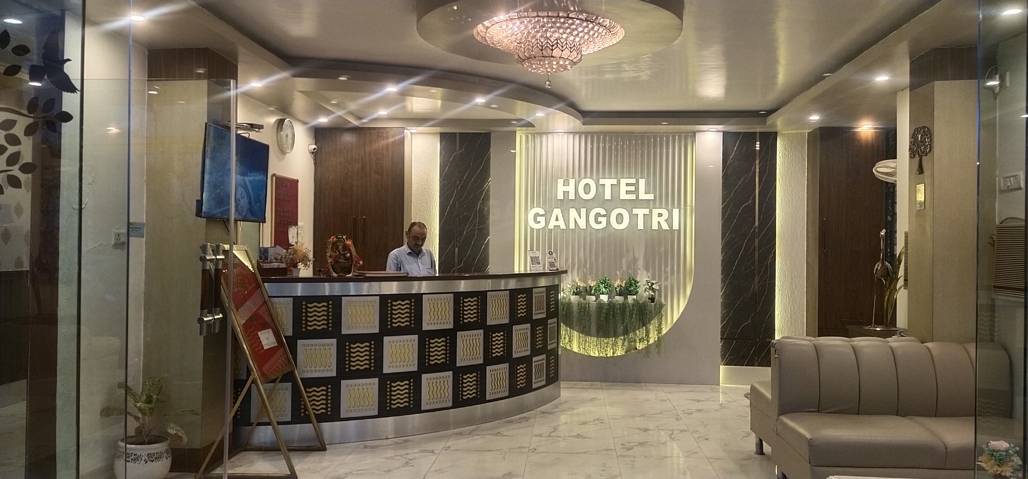 Hotel Gangotri - Slider